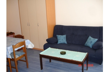 Croaţia Privát Pula, Exteriorul